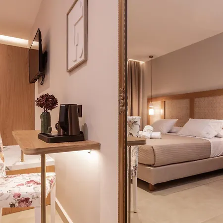 Isola Concept Aparthotel Planos