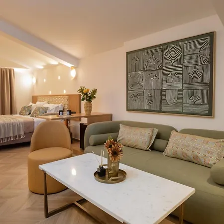 Isola Concept Aparthotel Planos
