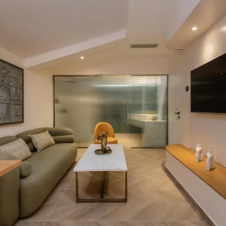 Isola Concept 4*
